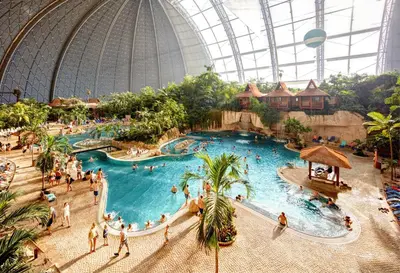 Der Swimmingpool an oder in der Nähe von Tropical Islands Resort