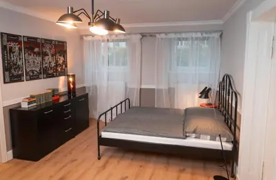 Ein Bett oder Betten in einem Zimmer der Unterkunft 90qm Ferienwohnung Berlin Zentrum Nähe Prenzlauer Berg, 2 Bäder