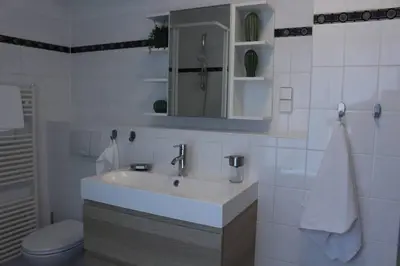 Ein Badezimmer in der Unterkunft FeWo 