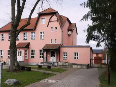 Das Gebäude in dem sich das Privatzimmer befindet