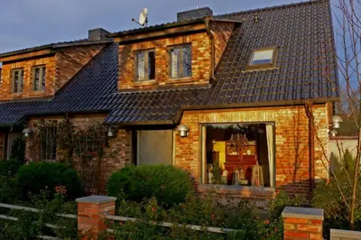Das Gebäude in dem sich die Ferienwohnung befindet