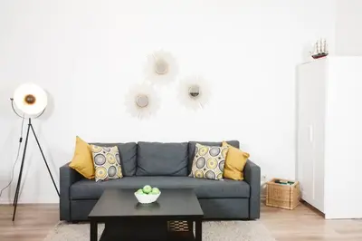 Ein Sitzbereich in der Unterkunft Family Apartment for 6 guests, Mitte Moabit