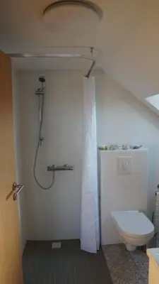 Ein Badezimmer in der Unterkunft Pension Limone Ferienwohnung 2