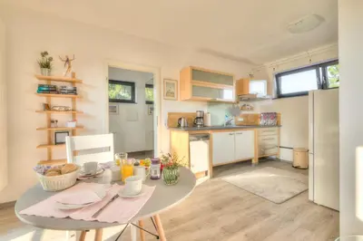 Küche/Küchenzeile in der Unterkunft Ferienwohnung Grünes Berlin