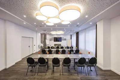 Der Geschäftsbereich oder Konferenzraum in der Unterkunft Airporthotel Berlin-Adlershof