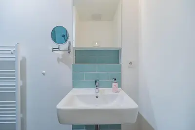 Ein Badezimmer in der Unterkunft Nena Apartments Moritzplatz