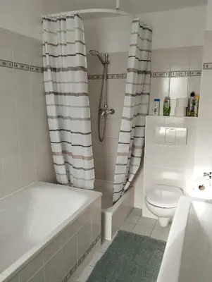 Ein Badezimmer in der Unterkunft Carl-Schmäcke-Straße 7