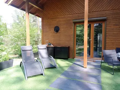 Ein Garten an der Unterkunft Wald und Wohlsein