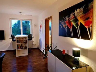 TV/Unterhaltungsangebot in der Unterkunft KARINO helles Apartment über den Havel-Gärten auf der Dominsel