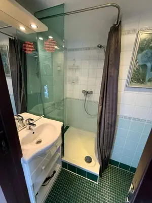 Ein Badezimmer in der Unterkunft Schiffspension Luise