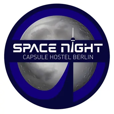 Ein Zertifikat, Auszeichnung, Logo oder anderes Dokument, das in der Unterkunft Space Night Capsule Hostel ausgestellt ist