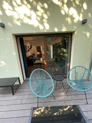 Ein Sitzbereich in der Unterkunft MYSTAY BERLIN Müggelheim