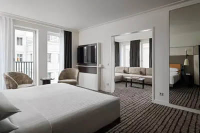 TV/Unterhaltungsangebot in der Unterkunft Berlin Marriott Hotel