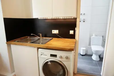 Ein Badezimmer in der Unterkunft StayBearlin Apartments Prenzlauer Berg Dunckerstraße