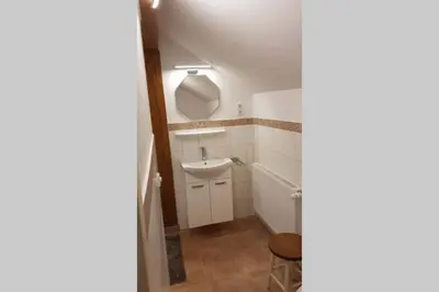 Ein Badezimmer in der Unterkunft Monteurwohnung SEEBLICK AUSBLICK 16356 Werneuchen bei Berlin