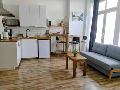Küche/Küchenzeile in der Unterkunft StayBearlin Apartments Prenzlauer Berg Grellstraße