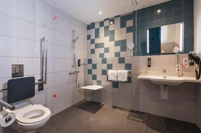 Ein Badezimmer in der Unterkunft Holiday Inn - the niu, Flash Berlin Charlottenburg by IHG