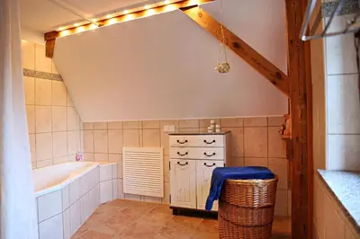 Ein Badezimmer in der Unterkunft Maisonette