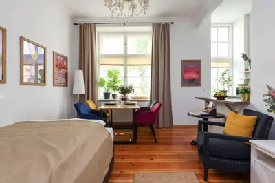 Ein Sitzbereich in der Unterkunft 4 Personen Altbau nahe Kurfürstendamm - Othello