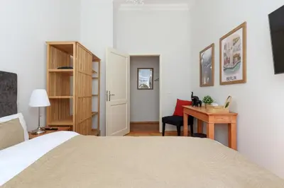 Ein Bett oder Betten in einem Zimmer der Unterkunft 4 Personen Altbau nahe Kurfürstendamm - Othello