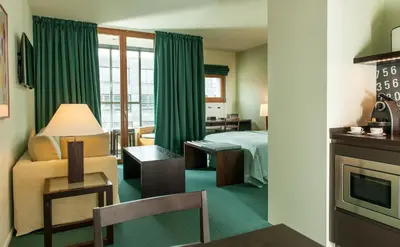 Ein Bett oder Betten in einem Zimmer der Unterkunft Clipper Boardinghouse - Berlin-Gendarmenmarkt