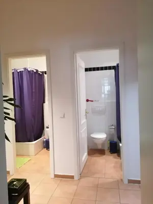 Ein Badezimmer in der Unterkunft Esmarchstr. 20