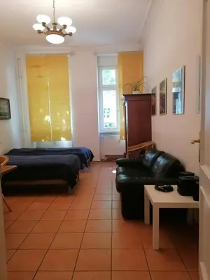 Ein Sitzbereich in der Unterkunft Esmarchstr. 20