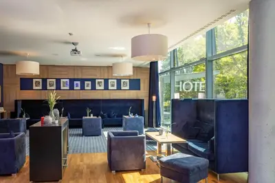 Ein Sitzbereich in der Unterkunft Seminaris CampusHotel Berlin