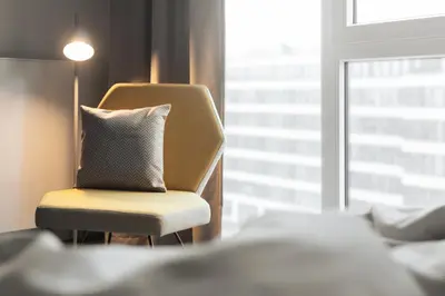 Ein Bett oder Betten in einem Zimmer der Unterkunft Candlewood Suites Berlin Charlottenburg by IHG