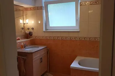 Ein Badezimmer in der Unterkunft 2 Zimmer-Einliegerwohnung am Flughafen Schönefeld