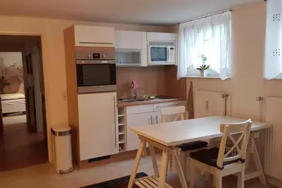 Küche/Küchenzeile in der Unterkunft 2 Zimmer-Einliegerwohnung am Flughafen Schönefeld