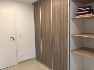 Grundriss der Unterkunft KOMPLETTES FERIENHAUS POTSDAM BERLIN GÄSTEHAUS IN SEENÄHE 95qm2 MONTEURZIMMER
