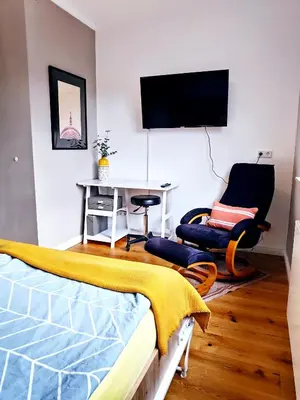 TV/Unterhaltungsangebot in der Unterkunft Mini-Apartment ruhig und verkehrsgünstig in Berlin