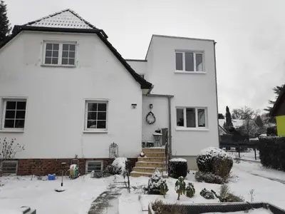 Mini-Apartment ruhig und verkehrsgünstig in Berlin im Winter
