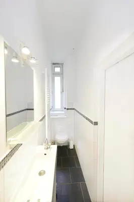 Ein Badezimmer in der Unterkunft Ferienwohnung Berlin Tiergarten
