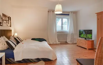 TV/Unterhaltungsangebot in der Unterkunft Ferienhaus Altenescher Weg J