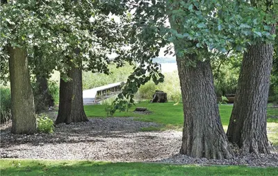 Ein Garten an der Unterkunft Ferienhaus Blossiner Weg U