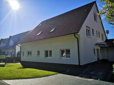 Das Gebäude in dem sich die Ferienwohnung befindet