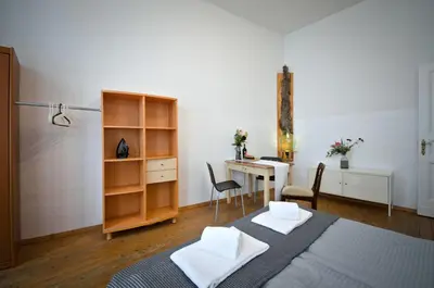 Ein Bett oder Betten in einem Zimmer der Unterkunft Courtyard Apartment (REBELI)