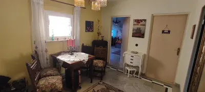 Ein Sitzbereich in der Unterkunft Weltoffenes privates Gästezimmer bei LGBTQ freundlichen Gastgeber der mit in der Wohnung lebt