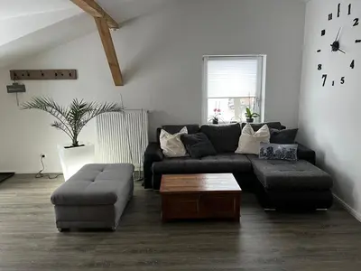 Ein Sitzbereich in der Unterkunft FEWO Hoppegarten