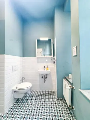 Ein Badezimmer in der Unterkunft Nap Club - stylish & quiet base in vibrant Kiez