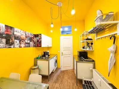 Küche/Küchenzeile in der Unterkunft Nap Club - stylish & quiet base in vibrant Kiez