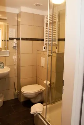 Ein Badezimmer in der Unterkunft Pension Levi