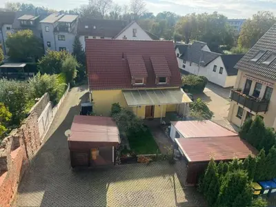 Das Gebäude in dem sich die Pension befindet