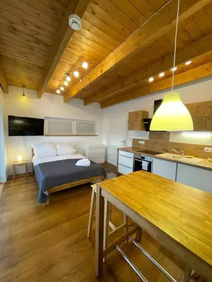 Ein Bett oder Betten in einem Zimmer der Unterkunft Ferienwohnung im Stadtzentrum von Bernau - Komfortable Wohnung mit 2 Zimmern, Bad, Spülmaschine, Waschmaschine, komplette Küche, WLAN, Terrasse, ruhige Lage