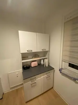 Küche/Küchenzeile in der Unterkunft Gemütliche Wohnung mit Smart-TV und großem Balkon