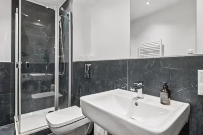 Ein Badezimmer in der Unterkunft Arbio I Stylish Apart Schöneberg S-Bahn