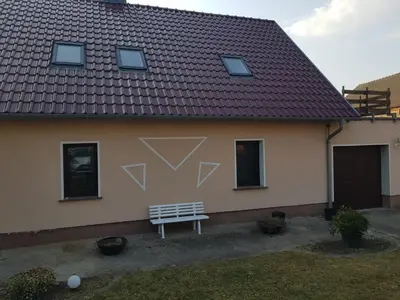 Das Gebäude in dem sich die Ferienwohnung befindet