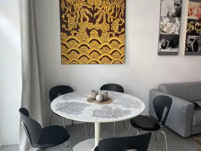 Ein Sitzbereich in der Unterkunft Luxury 60m2 Appartement in Wilhelmstadt Berlin